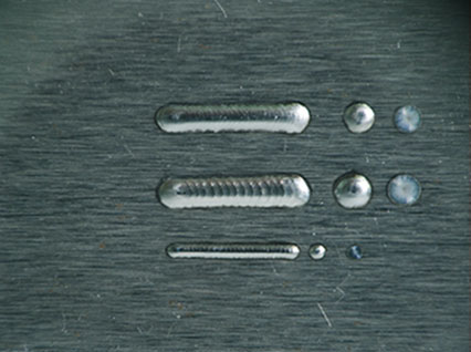 <a href='http://m.gddmy.com/product/3.htm' class='text_a'>模具激光焊機(jī)</a>修復(fù)鏡面模具效果